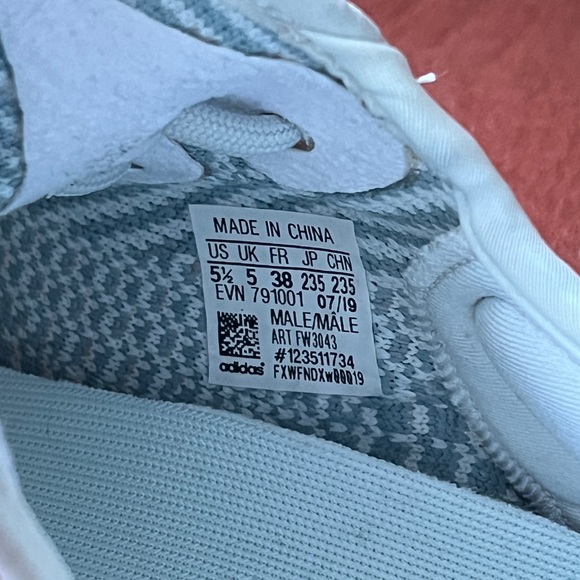 Like new✨Adidas Yeezy 350 Boots women's shoes - Picture 2 of 5